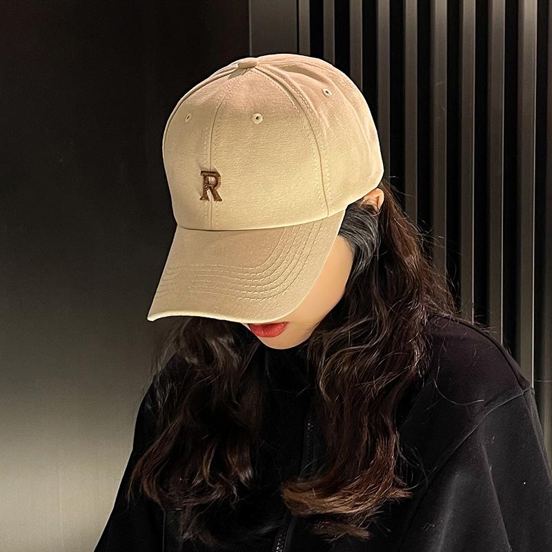 Peaked cap women s 2025 new letter hat ins spring and autumn sunshade baseball cap summer men Adjustable синий
Peaked cap women s 2025 new letter hat ins spring and autumn sunshade baseball cap summer men Adjustable синий