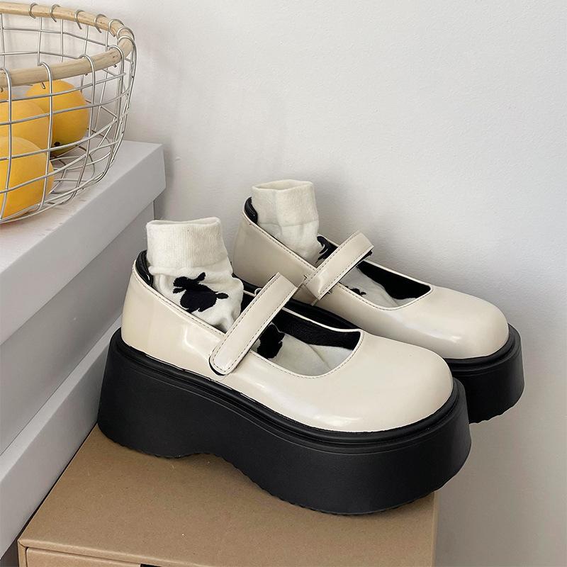 Ретро черные туфли-лодочки на высокой платформе из маленькой кожи женские 2025 новая летняя круглая носочная часть французские универсальные туфли Мэри Джейн 39 бежевый
Ретро черные туфли-лодочки на высокой платформе из маленькой кожи женские 2025 новая летняя круглая носочная часть французские универсальные туфли Мэри Джейн 39 бежевый