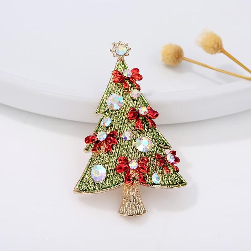 Fumaide Christmas Tree Brooch Set
Fumaide Christmas Tree Brooch Set