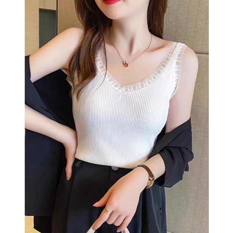 Women s Summer Ice Silk V-Neck Camisole: Fashionable Base Layer Vest with Chic Straps. One Size розовый
Women s Summer Ice Silk V-Neck Camisole: Fashionable Base Layer Vest with Chic Straps. One Size розовый