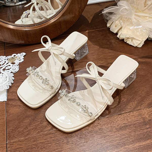 Модная обувь Женские шлепанцы с бантом-бабочкой Повседневные шлепки Квадратный каблук Pantofle Мягкие Роскошные Летние Блок 2025 Мода Бант-бабочка 35
Модная обувь Женские шлепанцы с бантом-бабочкой Повседневные шлепки Квадратный каблук Pantofle Мягкие Роскошные Летние Блок 2025 Мода Бант-бабочка 35