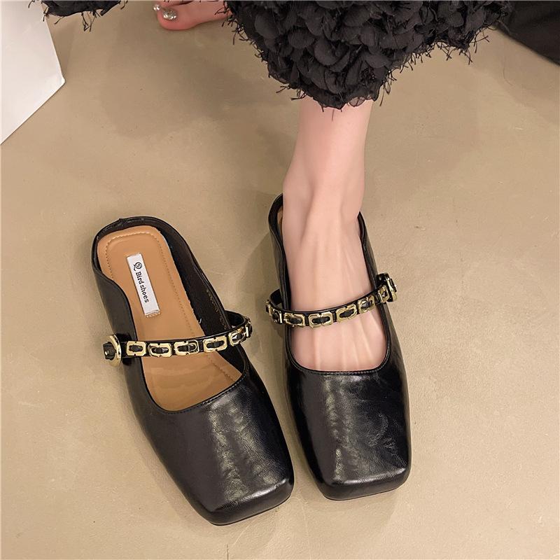 New spring and summer 2025 retro square head shallow mouth slippers niche fashion belt buckle decorative small leather shoes 40 чорний
New spring and summer 2025 retro square head shallow mouth slippers niche fashion belt buckle decorative small leather shoes 40 чорний