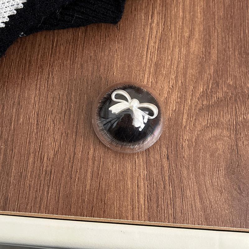 Pearl Bow Mobile Phone Airbag Holder Spherical Magnetic Suction Portable Original Desktop Retractable
Pearl Bow Mobile Phone Airbag Holder Spherical Magnetic Suction Portable Original Desktop Retractable