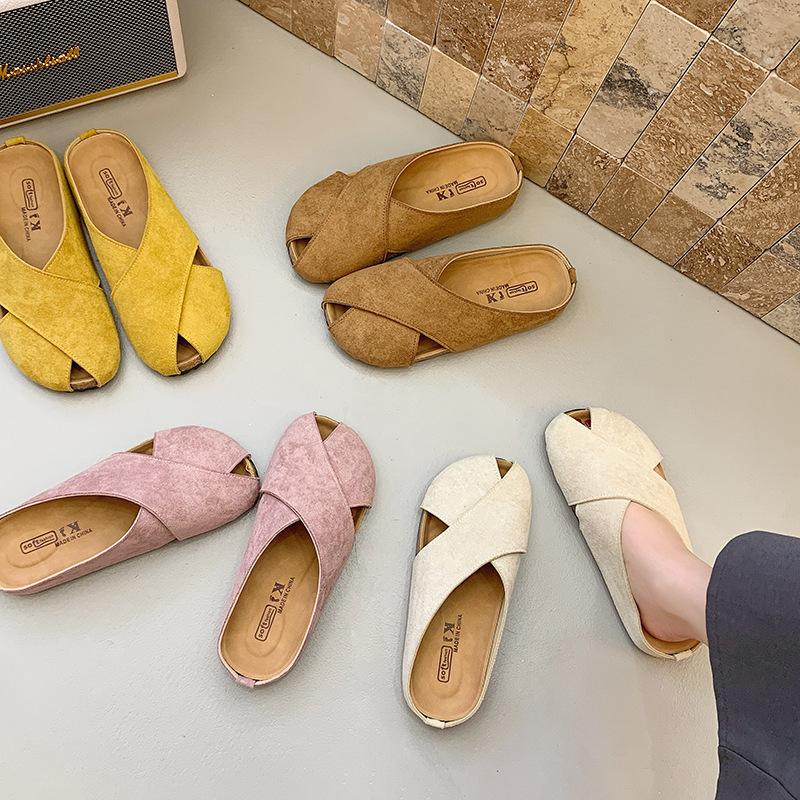 Comfortable new non-slip versatile flat-bottomed outer slippers spring retro bag head half slippers women 35 жовтий
Comfortable new non-slip versatile flat-bottomed outer slippers spring retro bag head half slippers women 35 жовтий