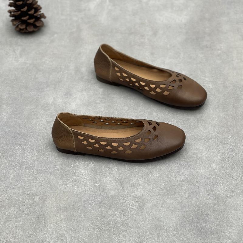 Genuine Leather Single Shoes Are Comfortable with Soft Rubber Soles Light and Casual and Hollow Flat Soft Cowhide 40 кофейный
Genuine Leather Single Shoes Are Comfortable with Soft Rubber Soles Light and Casual and Hollow Flat Soft Cowhide 40 кофейный