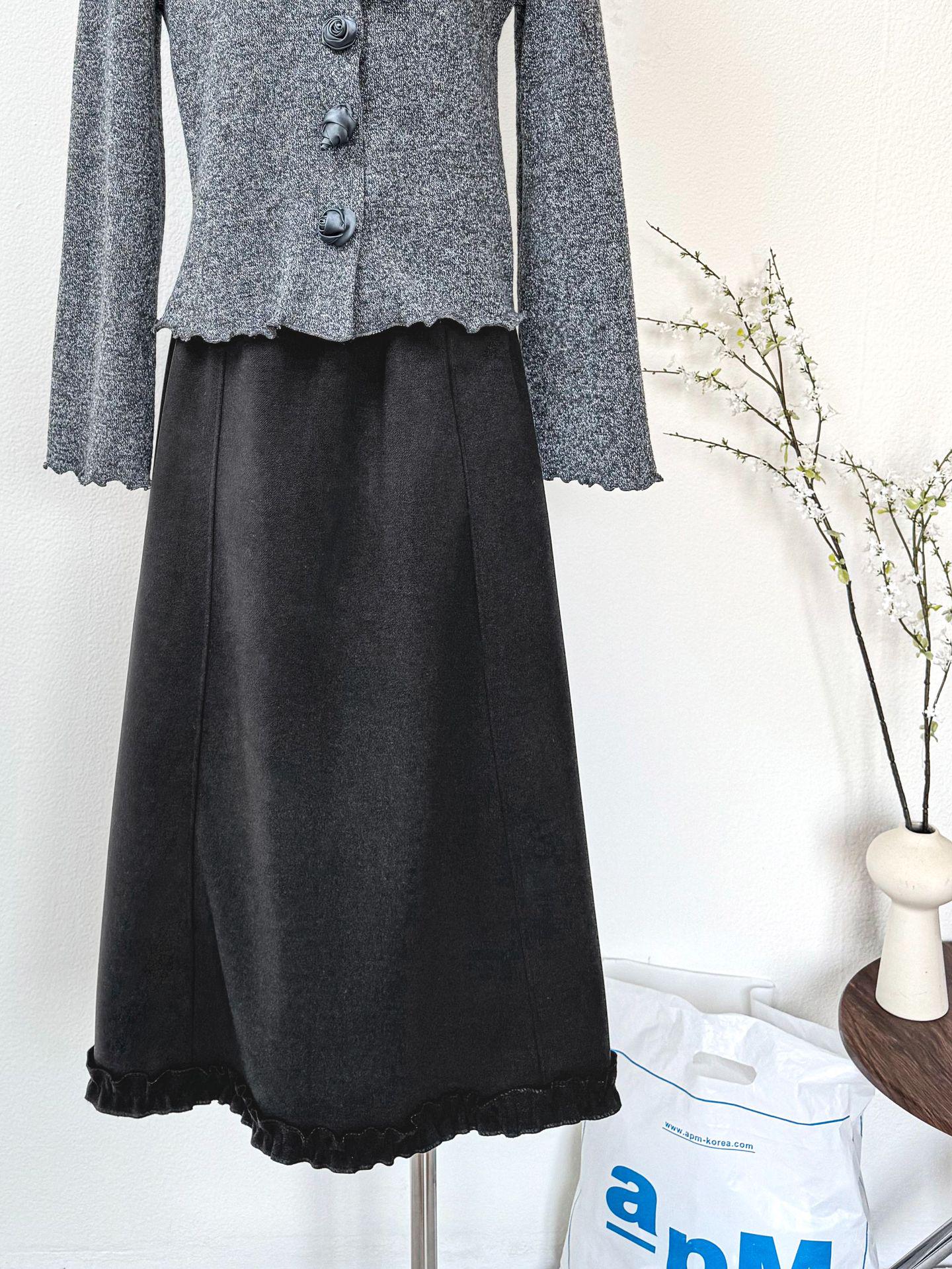 Korean Retro Wool Patchwork Ruffle A-line Skirt - Women’s Autumn/Winter Hip-Covering Wide Hem Style One Size сірий колір
Korean Retro Wool Patchwork Ruffle A-line Skirt - Women’s Autumn/Winter Hip-Covering Wide Hem Style One Size сірий колір