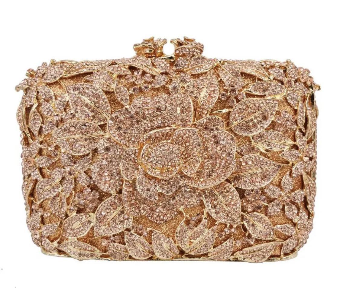 Hollow pastel rose women s bag banquet full diamond clutch bag dress bag
Hollow pastel rose women s bag banquet full diamond clutch bag dress bag