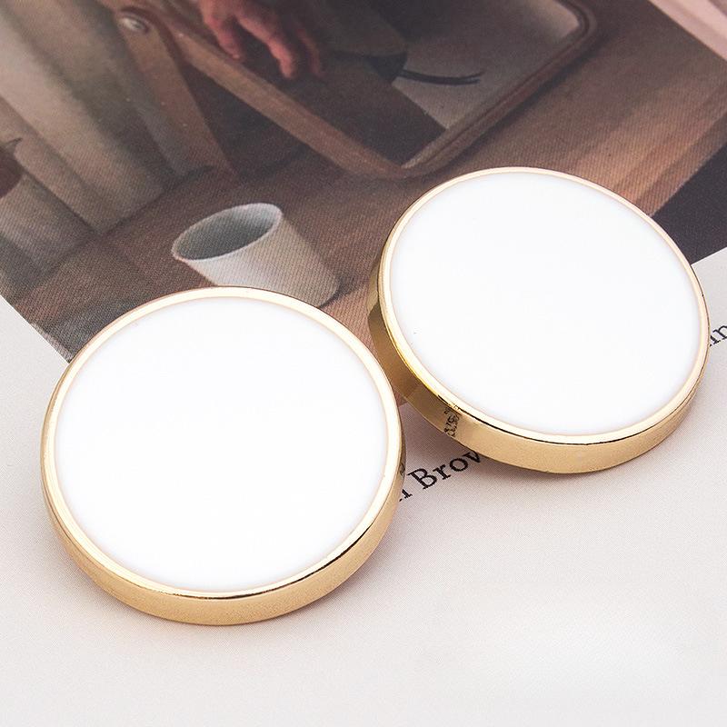 10 шт. круглых металлических пуговиц с ножкой 11/18/23 мм, черные, белые, простые, прочные пуговицы, швейные принадлежности для одежды для DIY 11mm белый
10 шт. круглых металлических пуговиц с ножкой 11/18/23 мм, черные, белые, простые, прочные пуговицы, швейные принадлежности для одежды для DIY 11mm белый