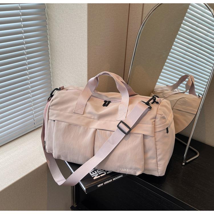 Women s Versatile Lightweight Travel and Gym Handbag рожевий
Women s Versatile Lightweight Travel and Gym Handbag рожевий