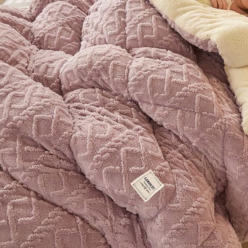 OEING Winter Taffeta Cotton Quilt 150x200cm
OEING Winter Taffeta Cotton Quilt 150x200cm