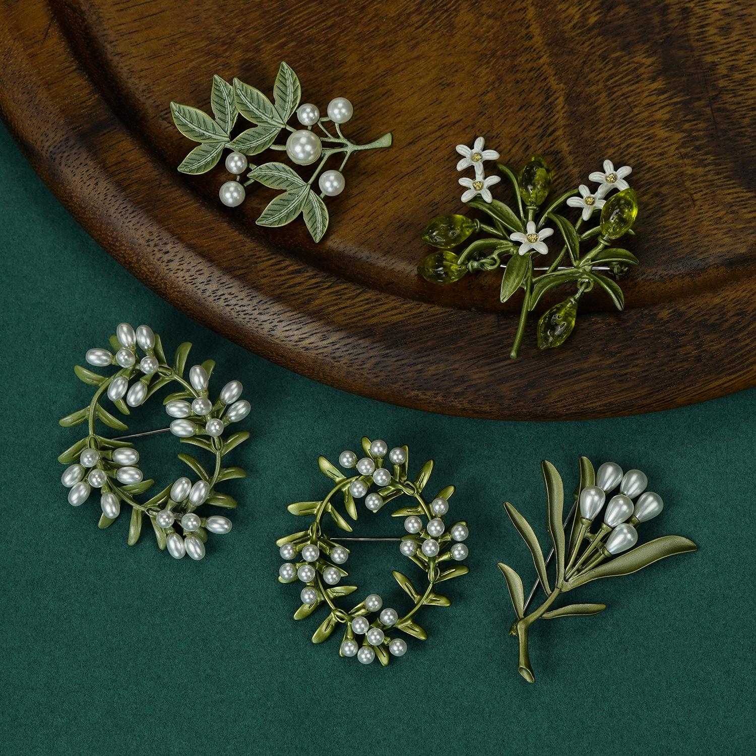 Vintage Women Girls Pearl Leave Enamel Brooches High Quality Exquisite Plant Pins Lady Clothing Coat Accessories Brooch Gift
Vintage Women Girls Pearl Leave Enamel Brooches High Quality Exquisite Plant Pins Lady Clothing Coat Accessories Brooch Gift