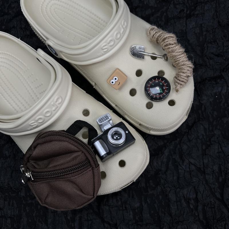 2025 New Model, Hole Shoe Buckle, DIY Accessories, Compass, Trendy Cool, Camera Decoration Accessories, Detachable Pack of 6
2025 New Model, Hole Shoe Buckle, DIY Accessories, Compass, Trendy Cool, Camera Decoration Accessories, Detachable Pack of 6