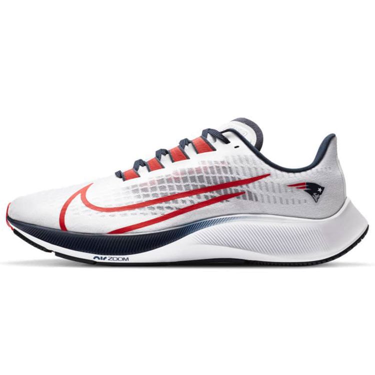 Кроссовки унисекс Nike Air Zoom Pegasus 37 New England Patriots белые, платиновые, темно-синие CZ5456-100
Кроссовки унисекс Nike Air Zoom Pegasus 37 New England Patriots белые, платиновые, темно-синие CZ5456-100