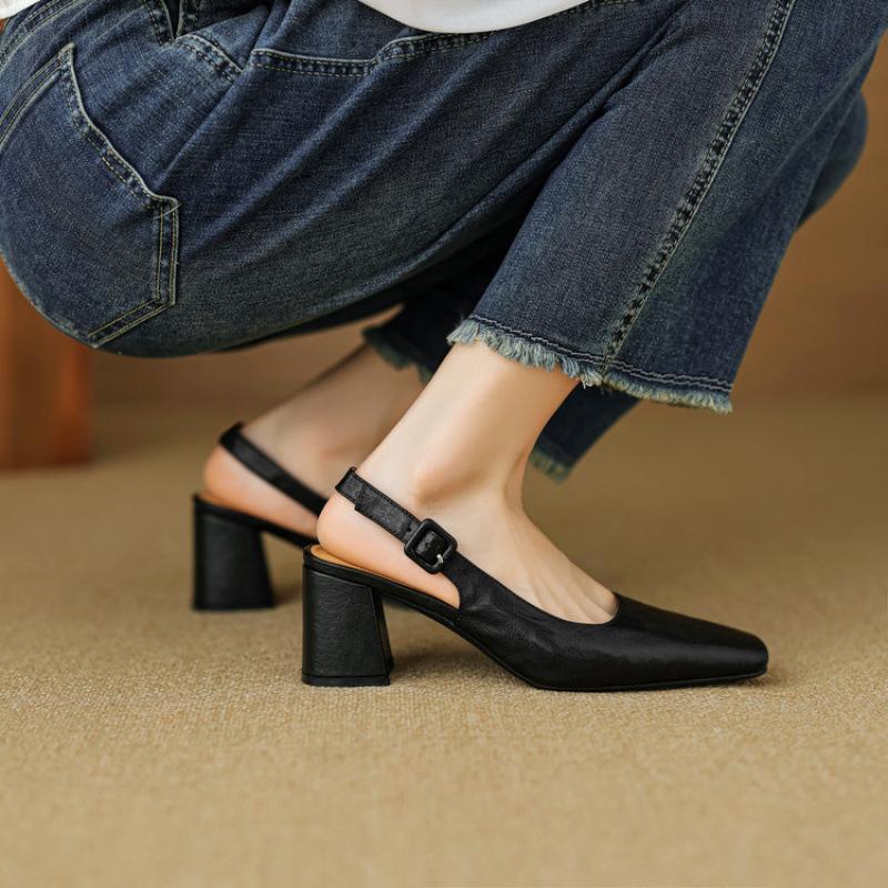 Summer medium heel foot cover women s sandals new women s sandals fashion large size shoes beef tendon sole square head one pedal thick heel 40
Summer medium heel foot cover women s sandals new women s sandals fashion large size shoes beef tendon sole square head one pedal thick heel 40