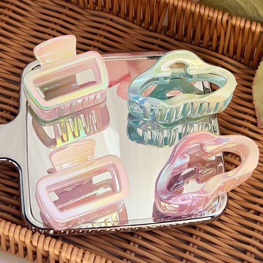 Elegant Gradient Hair Claw Illusory Color Mini Hair Crab Clip Retro Cloud Shape Hair Claw Women Style6
Elegant Gradient Hair Claw Illusory Color Mini Hair Crab Clip Retro Cloud Shape Hair Claw Women Style6