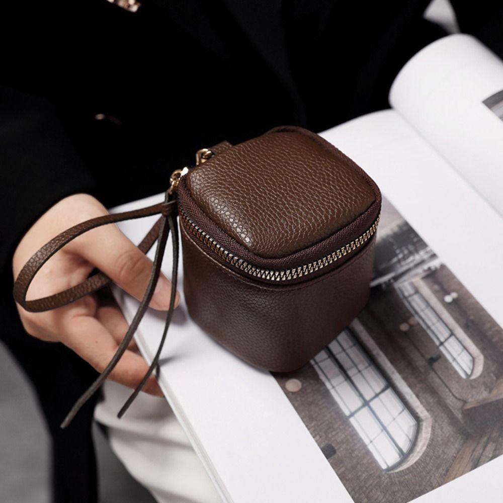 Square Lipstick Storage Bag Leather Cosmetic Bag Portable Zipper Wallet Earphone зелений
Square Lipstick Storage Bag Leather Cosmetic Bag Portable Zipper Wallet Earphone зелений