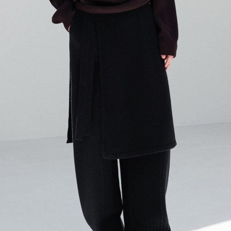 КОЛЛЕКЦИЯ UMARMUNG Супертонкая мериносовая многослойная юбка-обертка_Черный free
КОЛЛЕКЦИЯ UMARMUNG Супертонкая мериносовая многослойная юбка-обертка_Черный free