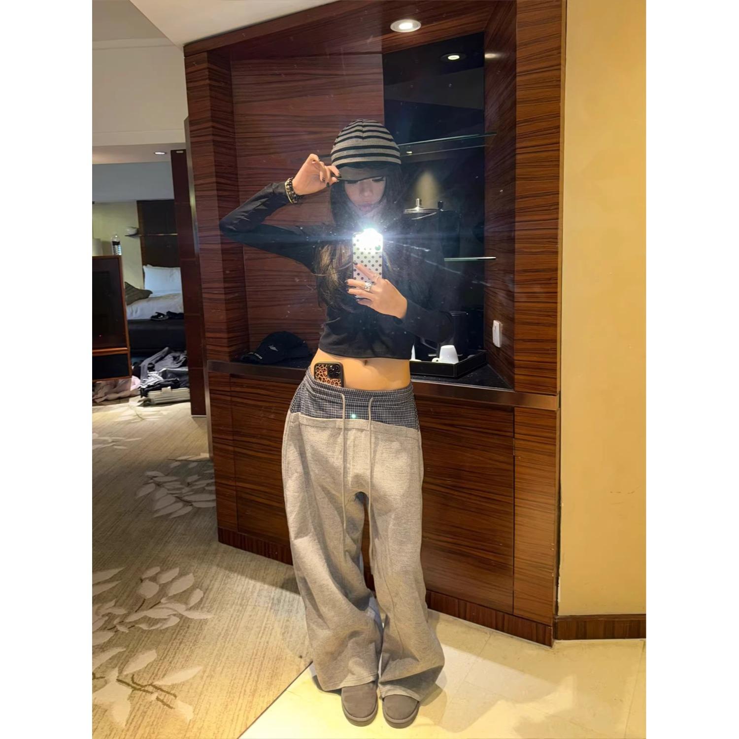 Ретро клетчатые широкие спортивные штаны с двойным поясом для женщин - Стройный крой, Хип-хоп стиль, Весенняя коллекция M
Ретро клетчатые широкие спортивные штаны с двойным поясом для женщин - Стройный крой, Хип-хоп стиль, Весенняя коллекция M