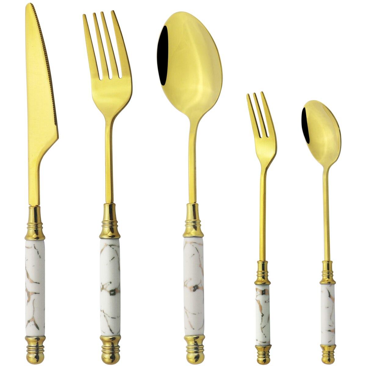 Керамические столовые приборы с креативной ручкой, свадебный набор столовых приборов, золотая вилка для торта, кофейная ложка, нож, набор посуды для ужина белый/золотой
Керамические столовые приборы с креативной ручкой, свадебный набор столовых приборов, золотая вилка для торта, кофейная ложка, нож, набор посуды для ужина белый/золотой