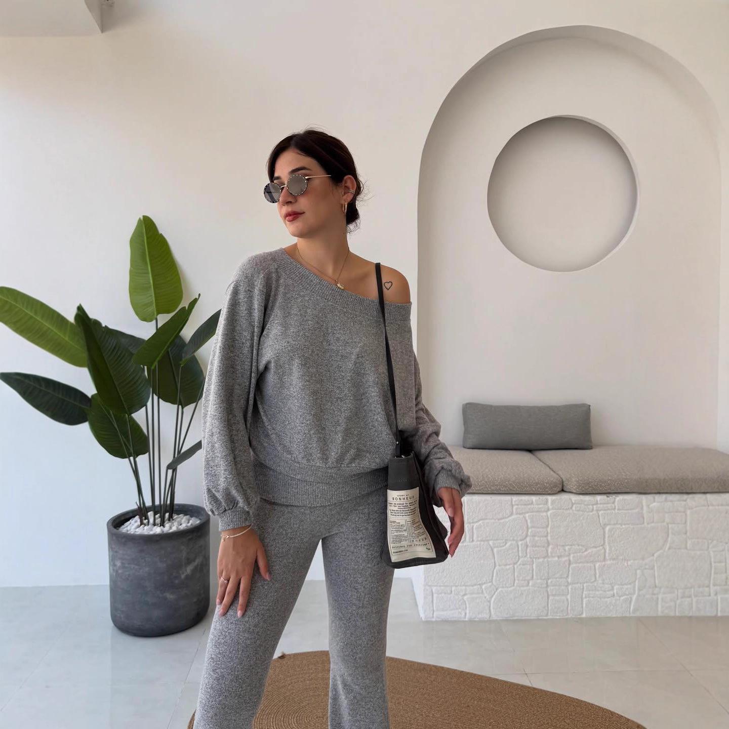 2025 Autumn Off-Shoulder Knit Top & Long Pants Set for Women Large срібло сірий колір
2025 Autumn Off-Shoulder Knit Top & Long Pants Set for Women Large срібло сірий колір
