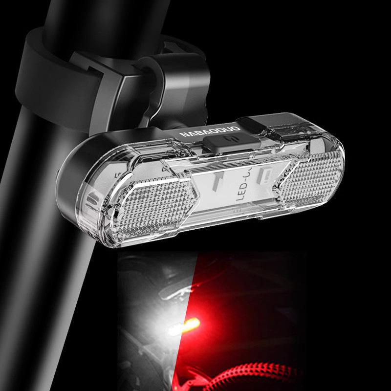 USB Rechargeable Waterproof 360° Rotating Bicycle Taillight
USB Rechargeable Waterproof 360° Rotating Bicycle Taillight