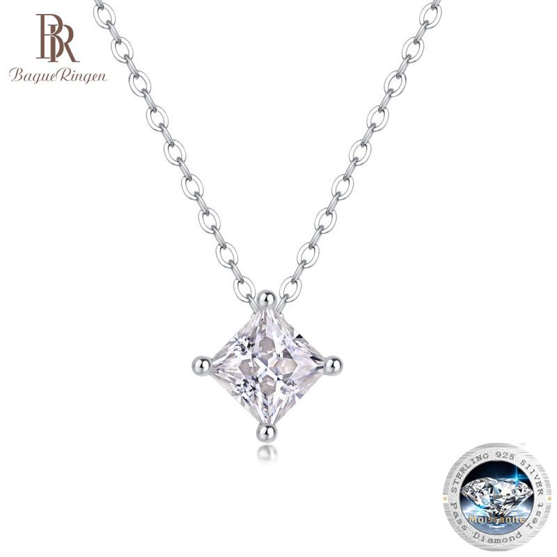 Bague Ringen S925 Серебро, инкрустированное квадратным муассанитом 1 карат, сохраняющее тематику, подвеска с цепочкой
Bague Ringen S925 Серебро, инкрустированное квадратным муассанитом 1 карат, сохраняющее тематику, подвеска с цепочкой