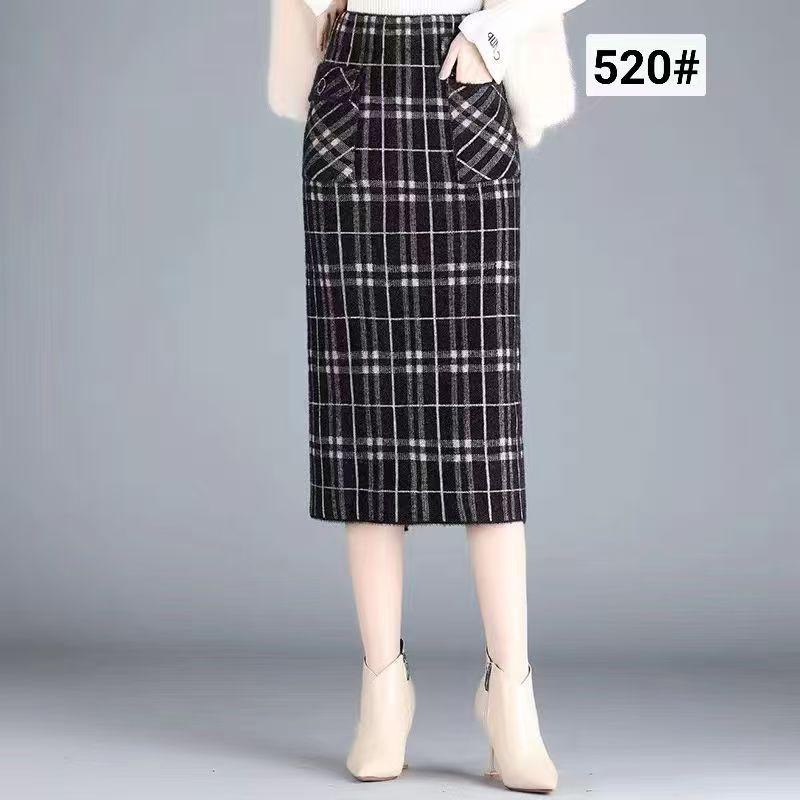Autumn 2025 High Waist Plaid Skirt with Slit One Size
Autumn 2025 High Waist Plaid Skirt with Slit One Size