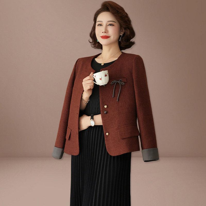 Elegant Two-Piece Spring/Autumn Suit for Women: Mother s Day Jacket and Skirt Set 2XL (105-120 jin)
Elegant Two-Piece Spring/Autumn Suit for Women: Mother s Day Jacket and Skirt Set 2XL (105-120 jin)