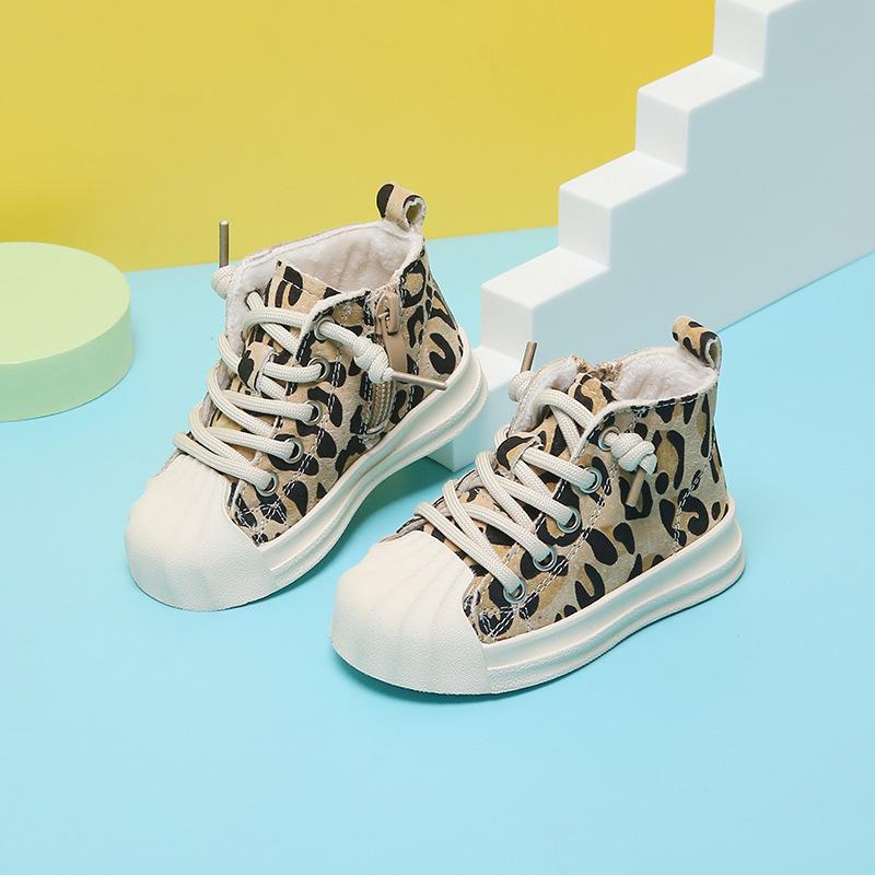 MAIBUXIONG Baby Board Shoes Spring and Autumn Children s Casual Canvas Shoes Baby Girls Soft Sole Walking Shoes Boys Single Shoes
MAIBUXIONG Baby Board Shoes Spring and Autumn Children s Casual Canvas Shoes Baby Girls Soft Sole Walking Shoes Boys Single Shoes