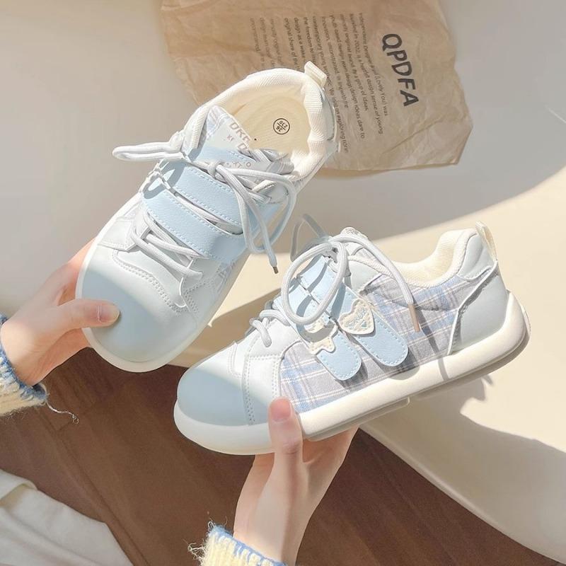 Spring and summer new board shoes women s casual shoes leather Velcro lace-up niche sports shoes white shoes tide 40
Spring and summer new board shoes women s casual shoes leather Velcro lace-up niche sports shoes white shoes tide 40