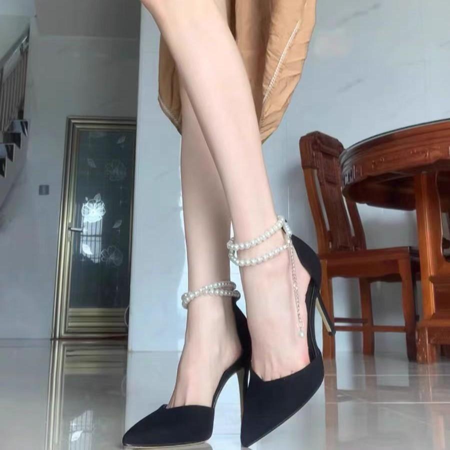 Thin heel super fairy temperament single shoes pointed high heels women s 2025 new design pearl one-word buckle belt black 34
Thin heel super fairy temperament single shoes pointed high heels women s 2025 new design pearl one-word buckle belt black 34