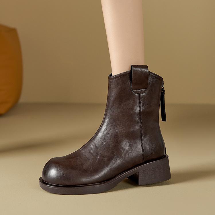 Leather cowhide Martin boots women s new autumn and winter British style casual versatile rear zipper thick heel medium heel short boots 35 чорний
Leather cowhide Martin boots women s new autumn and winter British style casual versatile rear zipper thick heel medium heel short boots 35 чорний