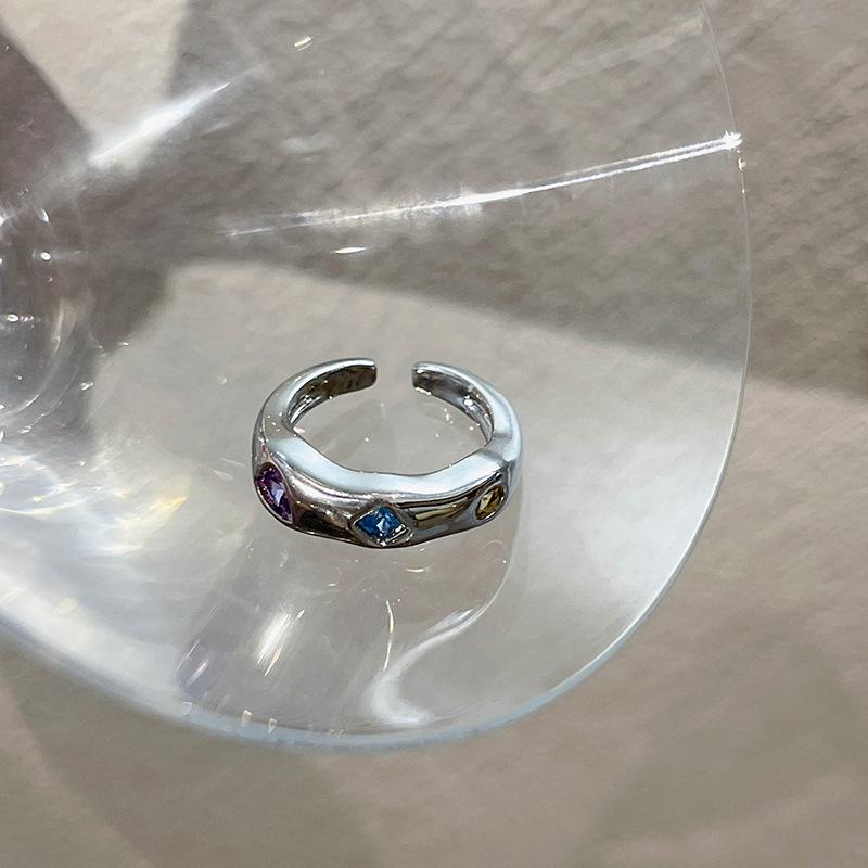 Кольцо с уникальным дизайном в виде сердца, с разноцветным цирконием, для женщин, шикарное, регулируемое, открытое, для пальца J3412
Кольцо с уникальным дизайном в виде сердца, с разноцветным цирконием, для женщин, шикарное, регулируемое, открытое, для пальца J3412