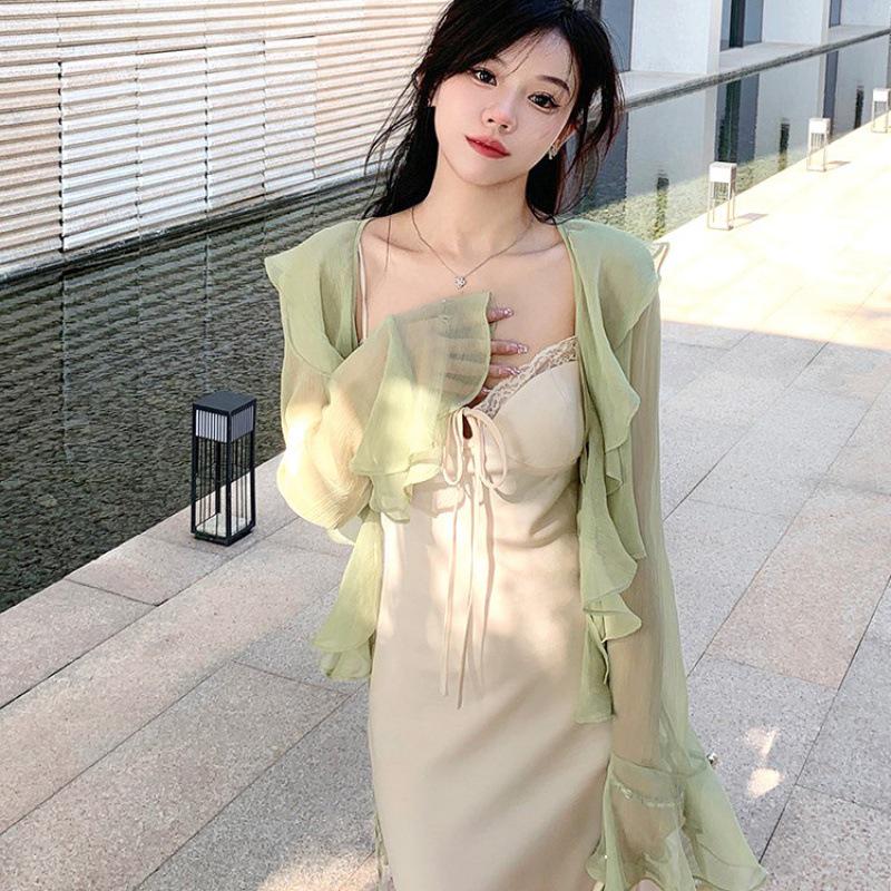 Women s Ruffled Chiffon Sun Protection Set: Summer Dress with Camisole, Shawl, and Breathable Cardigan Small зелений
Women s Ruffled Chiffon Sun Protection Set: Summer Dress with Camisole, Shawl, and Breathable Cardigan Small зелений