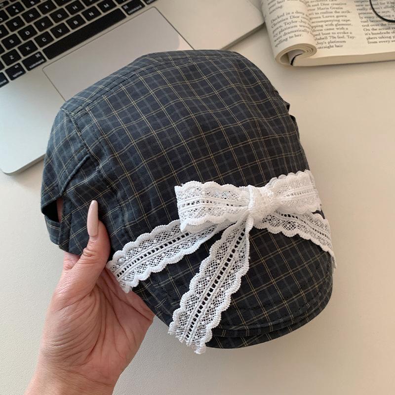 Japanese cute lace love plaid forward hat female Korean version big head circumference showing face small sunshade sunscreen beret One size fits all (58-60cm)
Japanese cute lace love plaid forward hat female Korean version big head circumference showing face small sunshade sunscreen beret One size fits all (58-60cm)