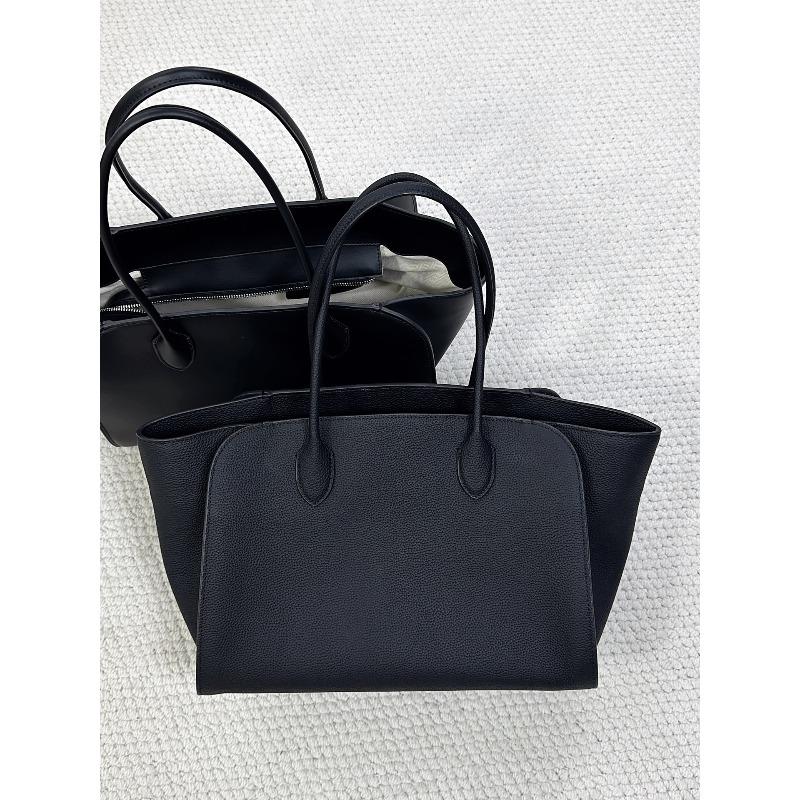 New leather niche marlo handbag shopping bag minimalist style large capacity commuter tote women s bag small size: 35.5*28*13cm
New leather niche marlo handbag shopping bag minimalist style large capacity commuter tote women s bag small size: 35.5*28*13cm
