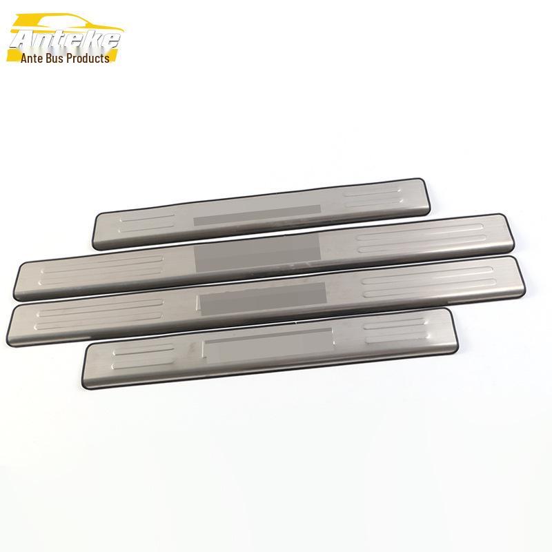 Накладка на порог из нержавеющей стали Sharan: Накладка на порог против царапин и декоративная накладка
Накладка на порог из нержавеющей стали Sharan: Накладка на порог против царапин и декоративная накладка