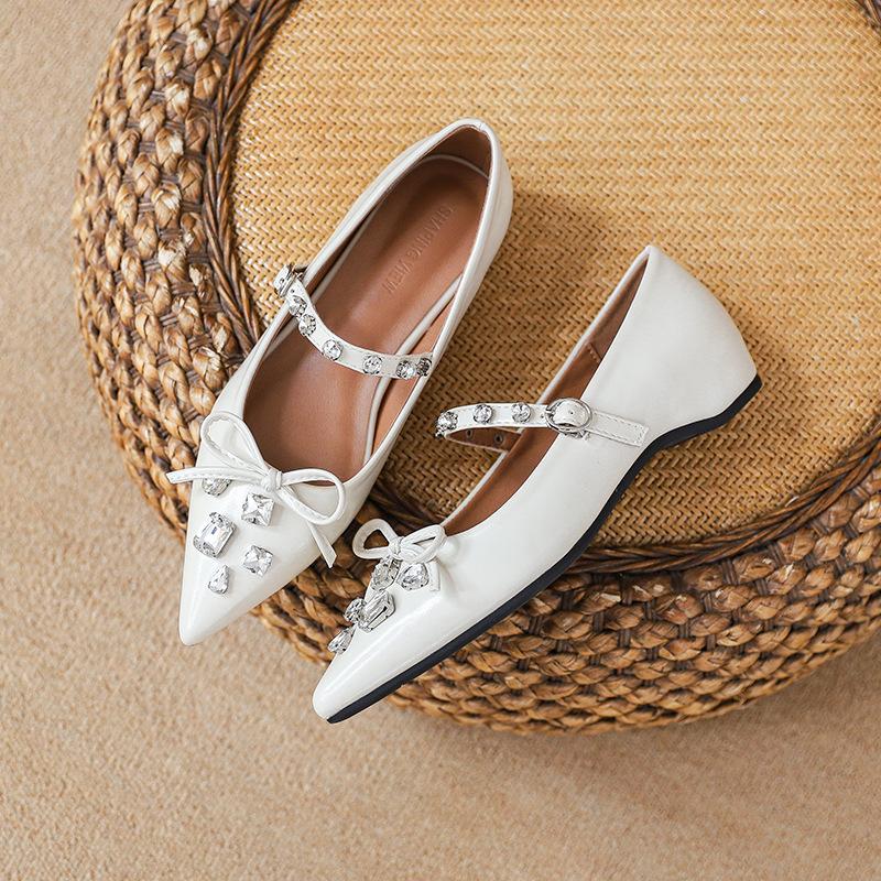 2025 Small man inner height increase 5cm pointed rhinestone bow single shoes fairy fairy shoes word belt Mary Jane 34
2025 Small man inner height increase 5cm pointed rhinestone bow single shoes fairy fairy shoes word belt Mary Jane 34