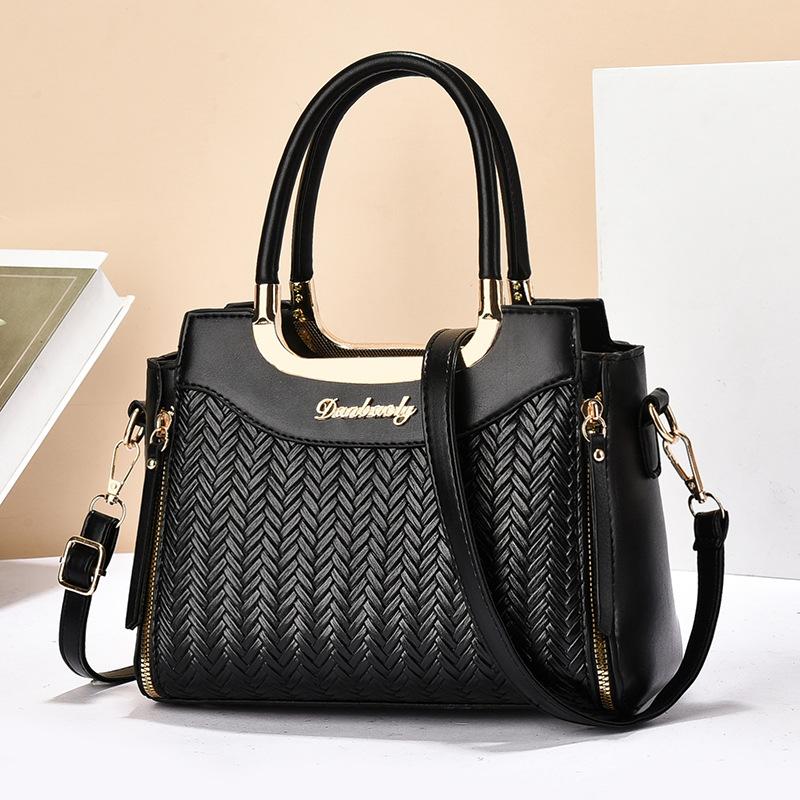 Bags women s new fashion versatile women s bags simple large capacity high-end shoulder messenger handbag bags чёрный
Bags women s new fashion versatile women s bags simple large capacity high-end shoulder messenger handbag bags чёрный