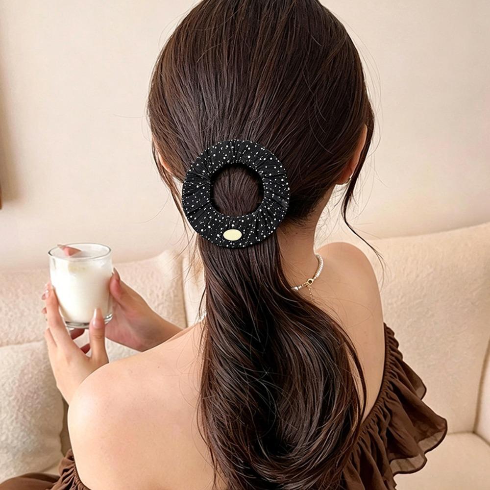 New Round Shape Hair Clip Hair Accessories ABS Soft Clips Hair Styling Tool Hairpins for Lying Down and Driving чорний
New Round Shape Hair Clip Hair Accessories ABS Soft Clips Hair Styling Tool Hairpins for Lying Down and Driving чорний