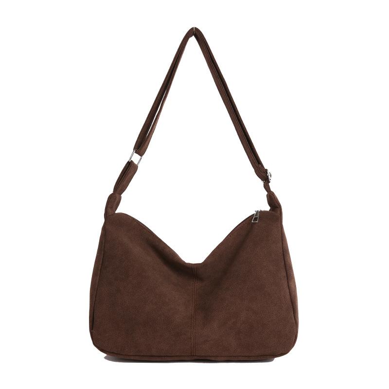 Autumn and winter retro bag women s new versatile commuter tote bag casual largecapacity messenger dumpling bag
Autumn and winter retro bag women s new versatile commuter tote bag casual largecapacity messenger dumpling bag