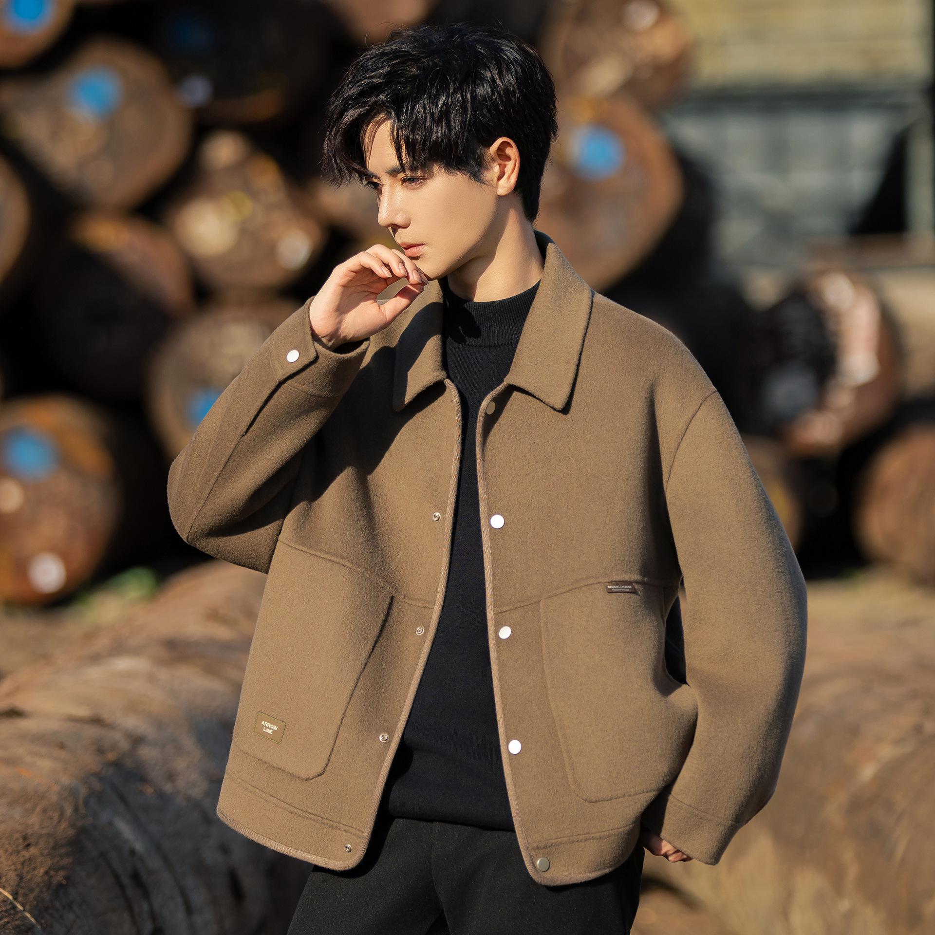 Stylish Men s Wool Coat - Maple Leaf Coffee Color, Short, High-End Design for Spring & Autumn. XL (about 125-140 kg)
Stylish Men s Wool Coat - Maple Leaf Coffee Color, Short, High-End Design for Spring & Autumn. XL (about 125-140 kg)