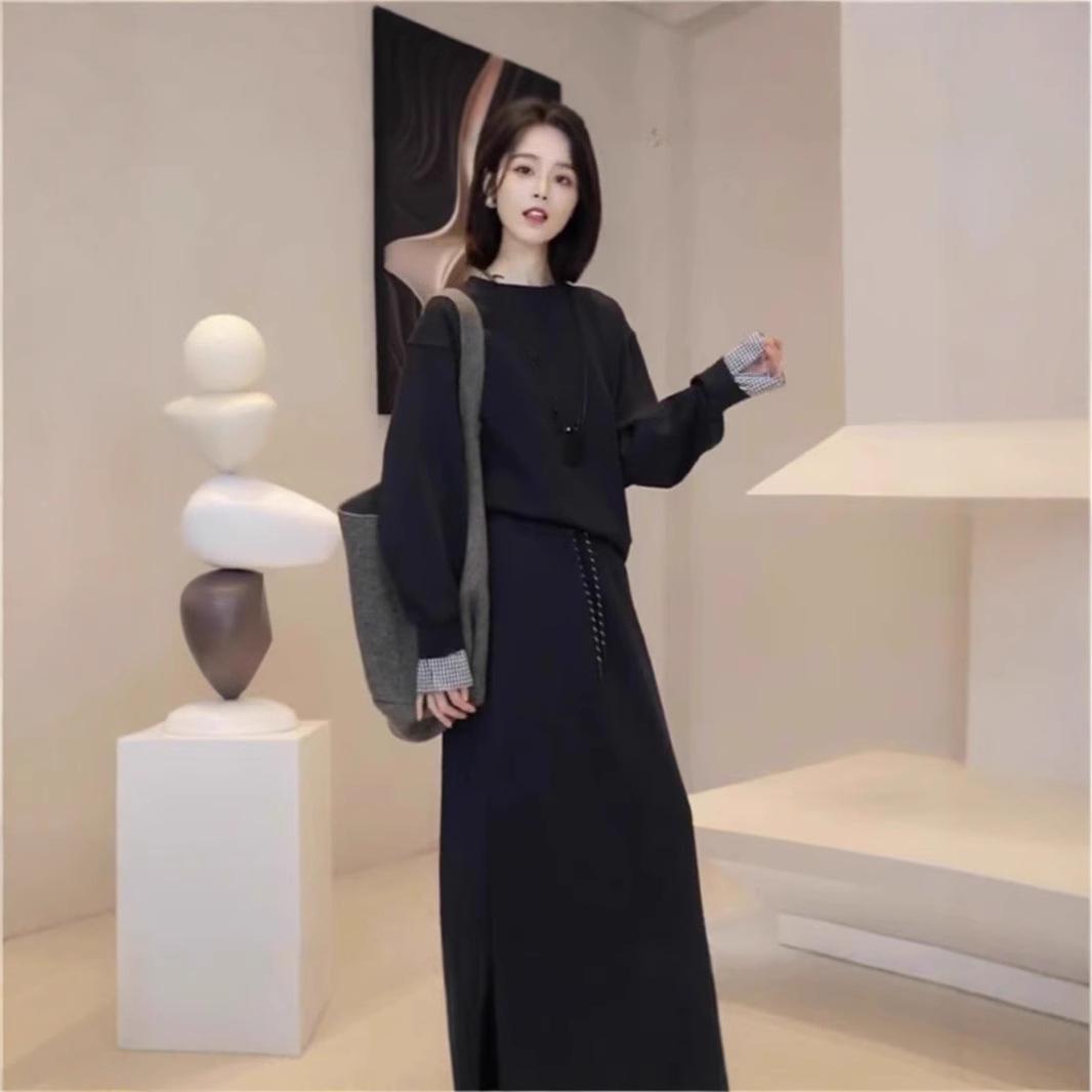 Women s Casual Sporty Two-Piece Set: Loose Sweatshirt & Slimming Midi Skirt for Spring/Autumn 2024. Medium
Women s Casual Sporty Two-Piece Set: Loose Sweatshirt & Slimming Midi Skirt for Spring/Autumn 2024. Medium