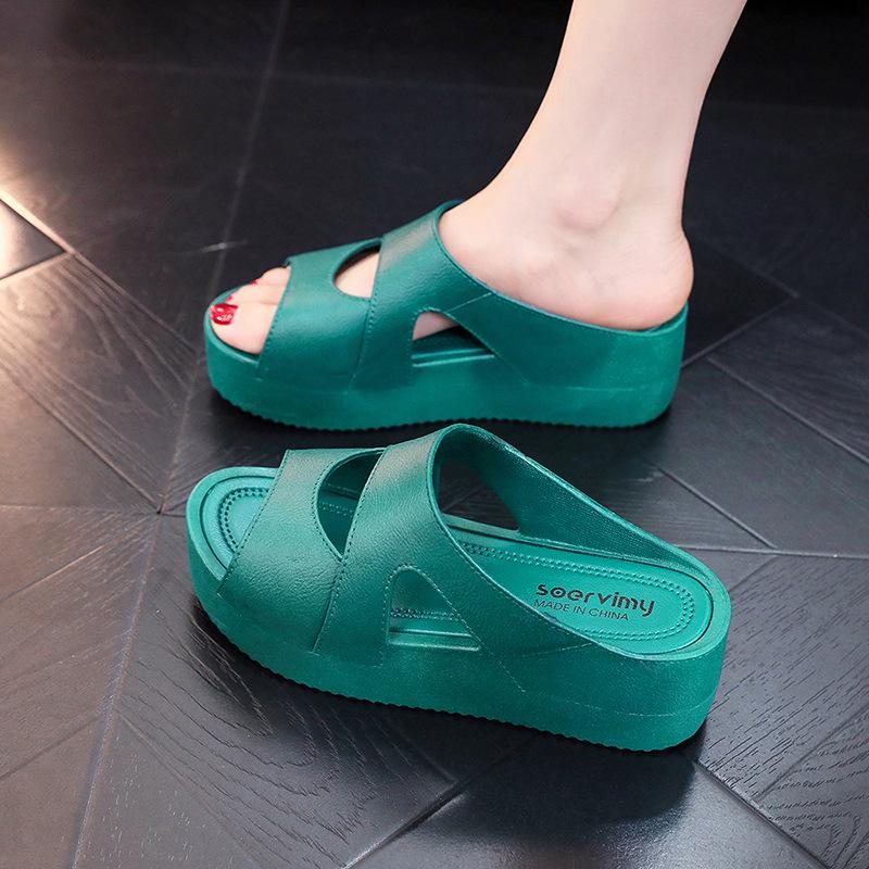 Женские босоножки на танкетке без застежек - летняя мода, толстая нескользящая подошва 40
Женские босоножки на танкетке без застежек - летняя мода, толстая нескользящая подошва 40