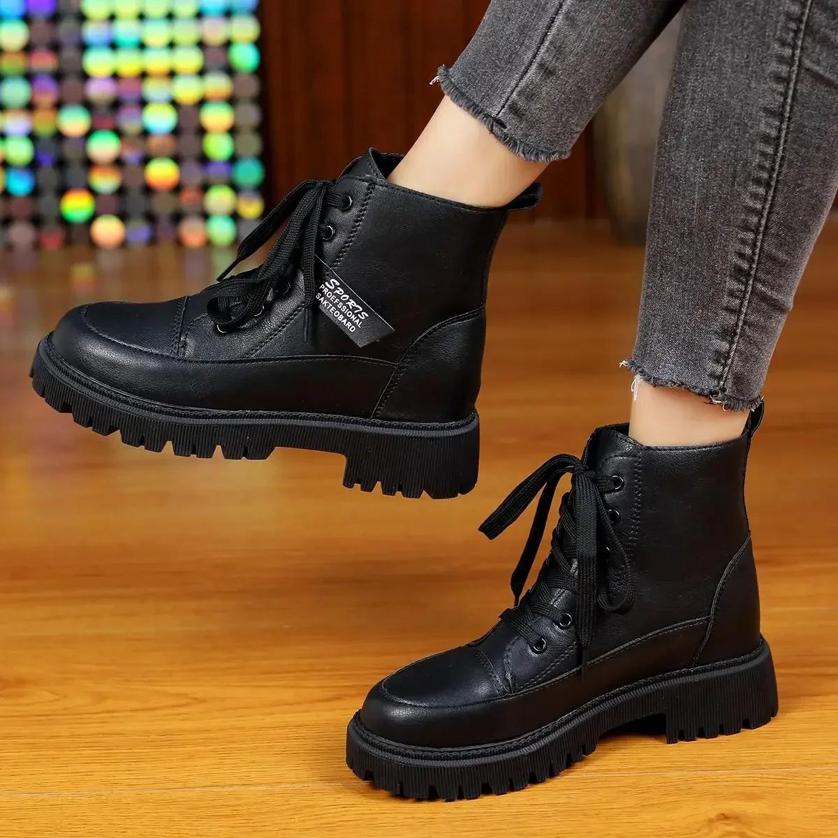 Новинка осени-зимы 2024 года, женские короткие туфли, дизайнерская обувь, роскошные ботинки, женские ботильоны, шикарные и элегантные трендовые ботинки из искусственной кожи 35
Новинка осени-зимы 2024 года, женские короткие туфли, дизайнерская обувь, роскошные ботинки, женские ботильоны, шикарные и элегантные трендовые ботинки из искусственной кожи 35