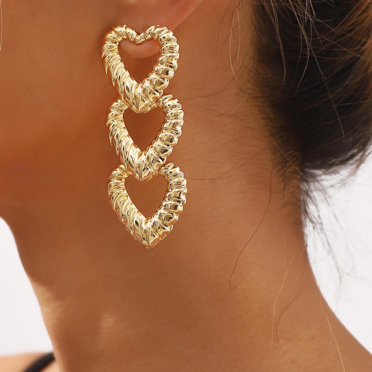 Jewelry Exaggerated Cold Style Long Heart Earrings Metal Style Earrings 
Jewelry Exaggerated Cold Style Long Heart Earrings Metal Style Earrings