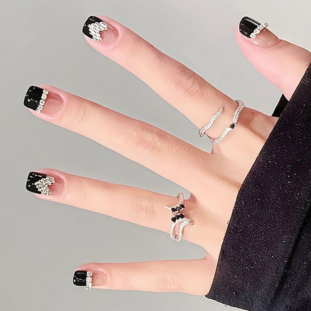 Detachable Fake Nials Press on Nails Love Heart French Shining Crystal Short Square False Nails
Detachable Fake Nials Press on Nails Love Heart French Shining Crystal Short Square False Nails