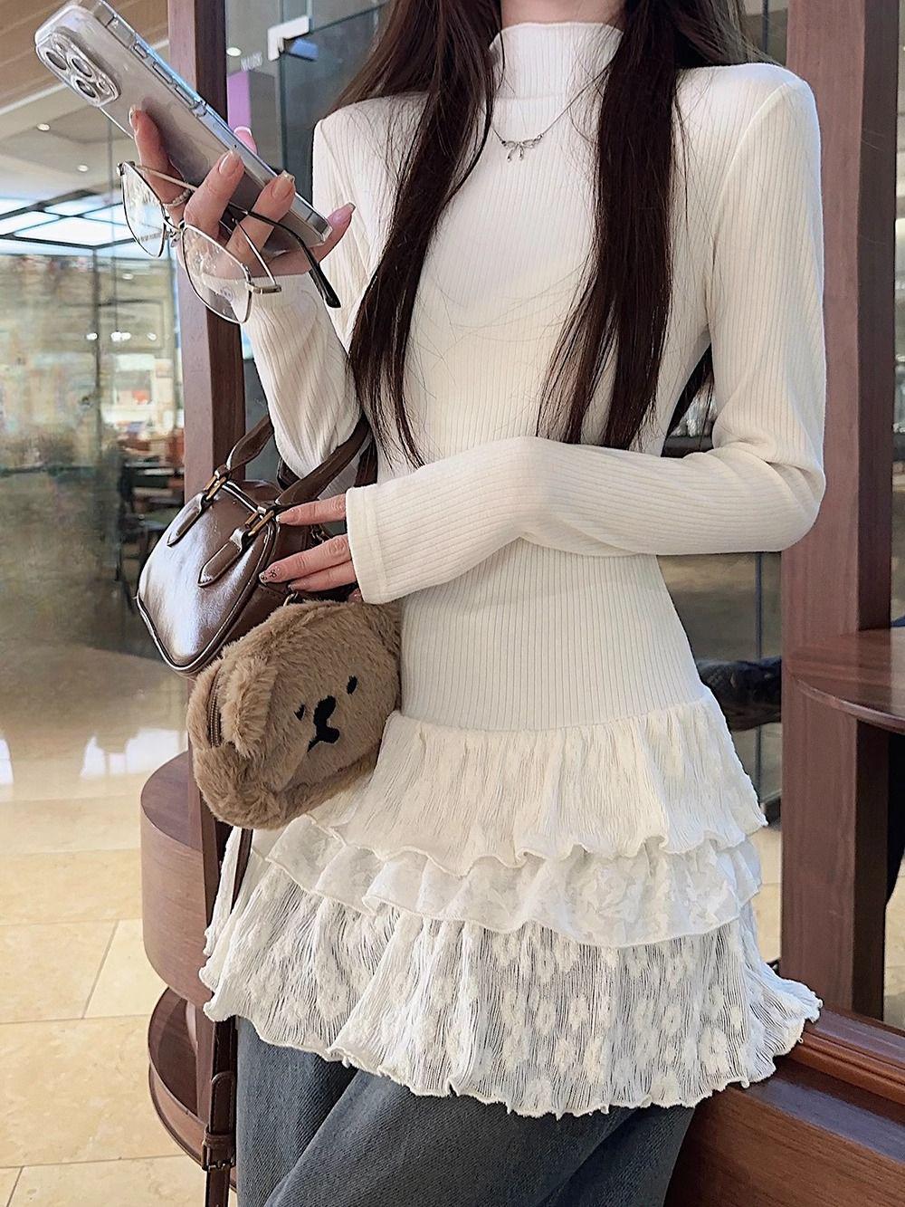 Ladies Autumn/Winter Long-Sleeve Lace Hem Turtleneck Tee - Slim Fit & Mid-Length Design L - High Quality
Ladies Autumn/Winter Long-Sleeve Lace Hem Turtleneck Tee - Slim Fit & Mid-Length Design L - High Quality