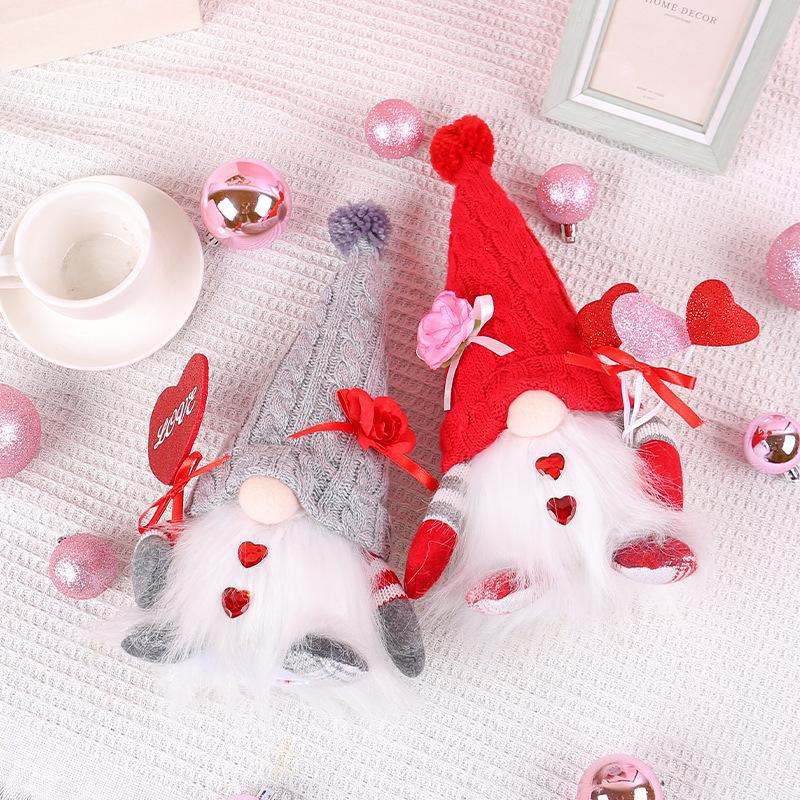 Luminous Knitted Hat Valentine S Day Doll Faceless Doll Qixi Festival Gift Shopping Mall Window Ornament C3-16 gray
Luminous Knitted Hat Valentine S Day Doll Faceless Doll Qixi Festival Gift Shopping Mall Window Ornament C3-16 gray