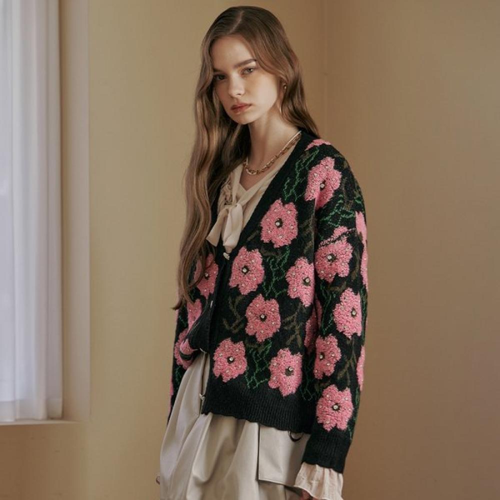 Maxza Boucle Flower Loose Fit V Neck Cardigan Ze03qd501na blacks/FREE
Maxza Boucle Flower Loose Fit V Neck Cardigan Ze03qd501na blacks/FREE
